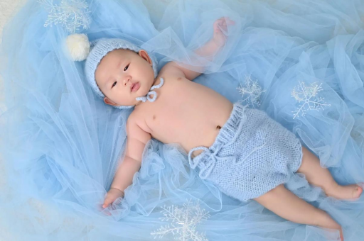 龙岩宝宝几个月会认人